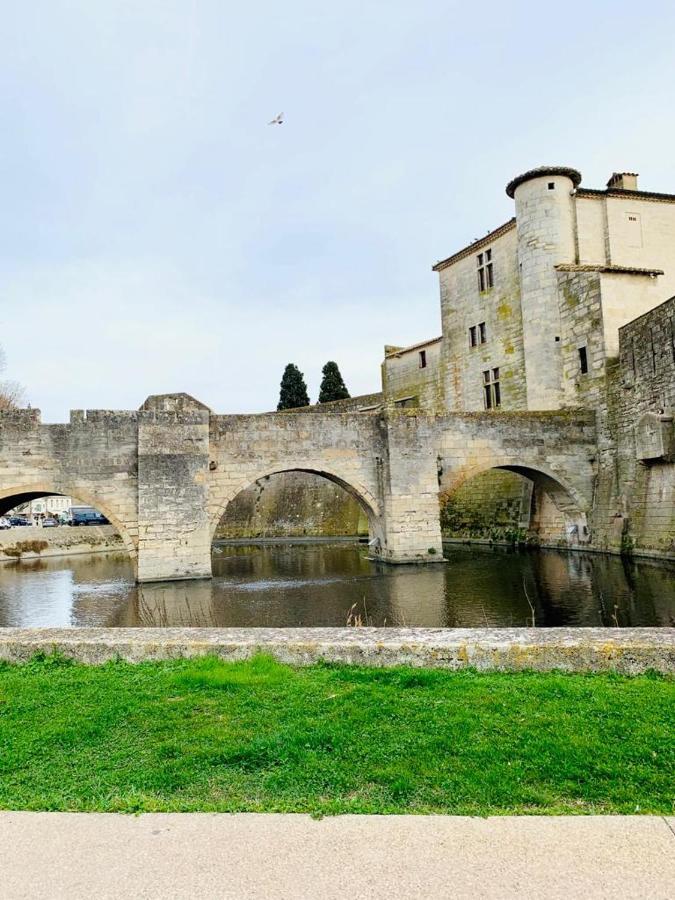 Hotel L'Etoile Le Grau-du-Roi Luaran gambar