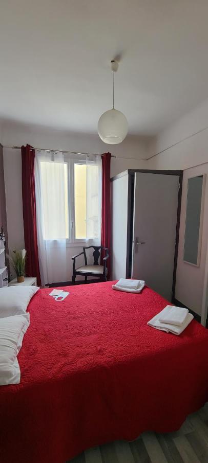 Hotel L'Etoile Le Grau-du-Roi Luaran gambar